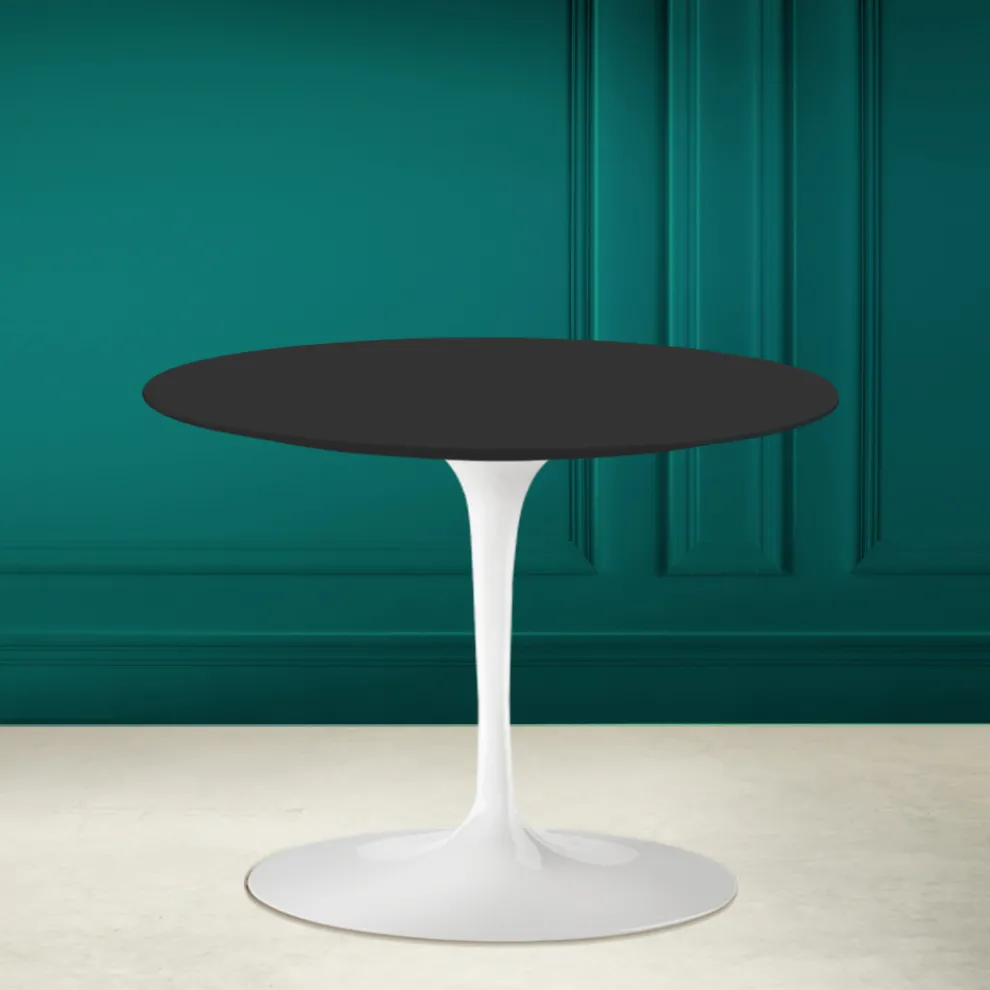 Tulip Eero Saarinen H 41 Couchtisch aus schwarzer weicher Keramik, hergestellt in Italien – Scarlet