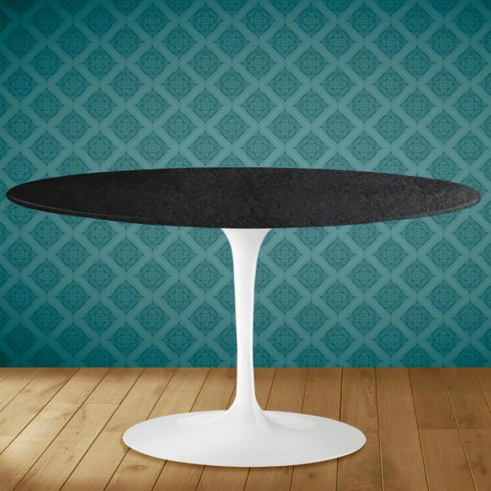 Tulip Eero Saarinen H 41 Ovaler Couchtisch aus Sirius-Keramik, hergestellt in Italien – Scarlet