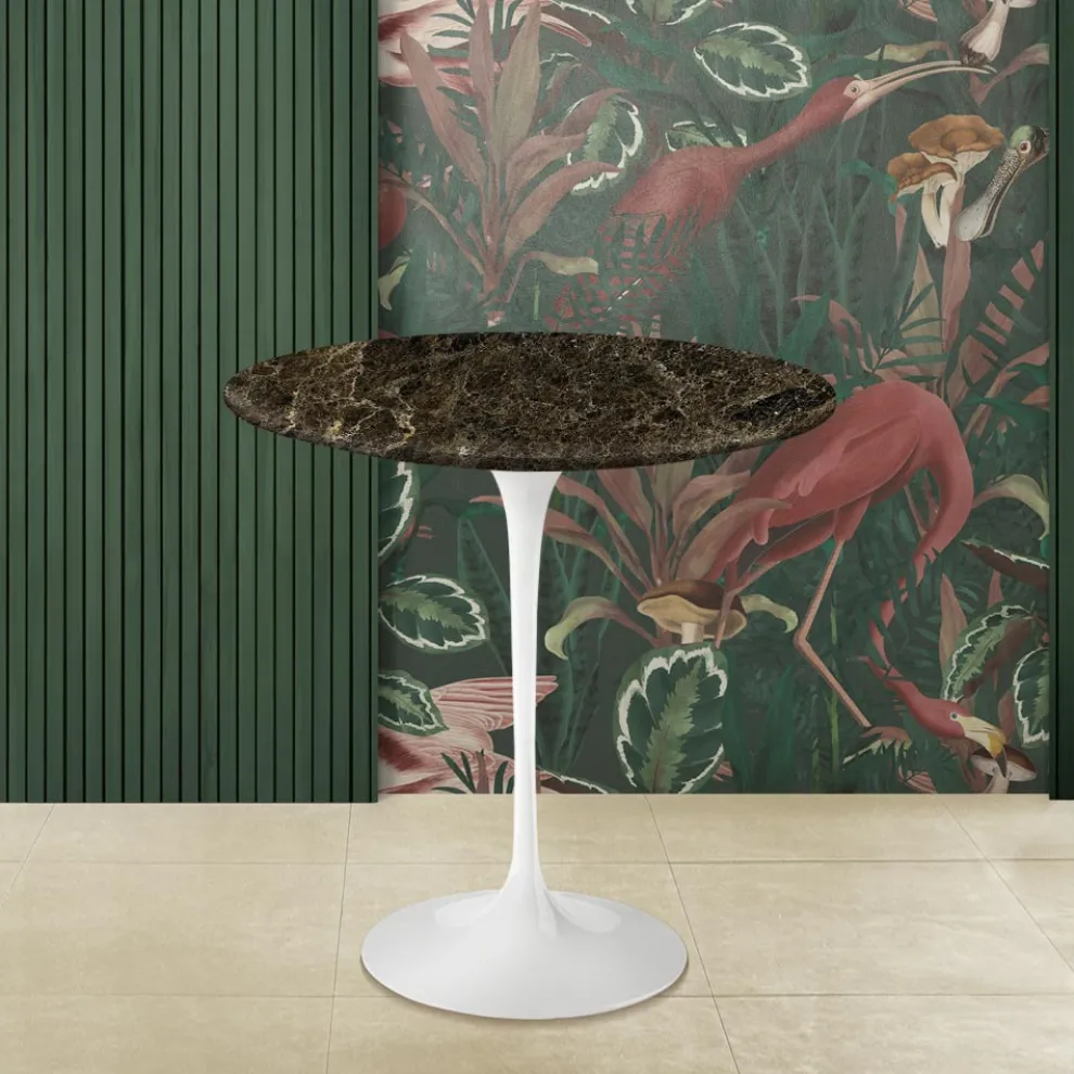 Tulip Eero Saarinen H 52 Runder Couchtisch aus dunklem Emperador-Marmor, hergestellt in Italien – Scarlet