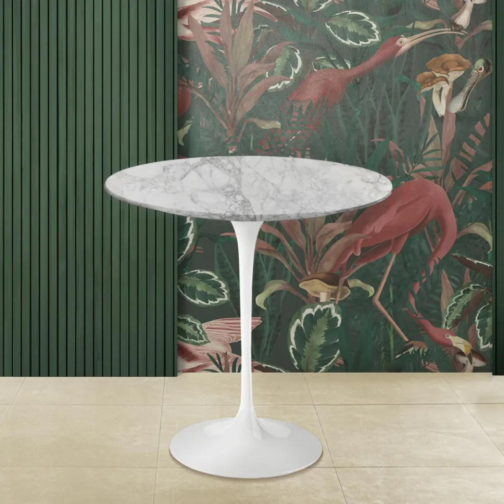 Tulip Eero Saarinen H 52 Runder Couchtisch aus Arabeskenmarmor, hergestellt in Italien – Scarlet