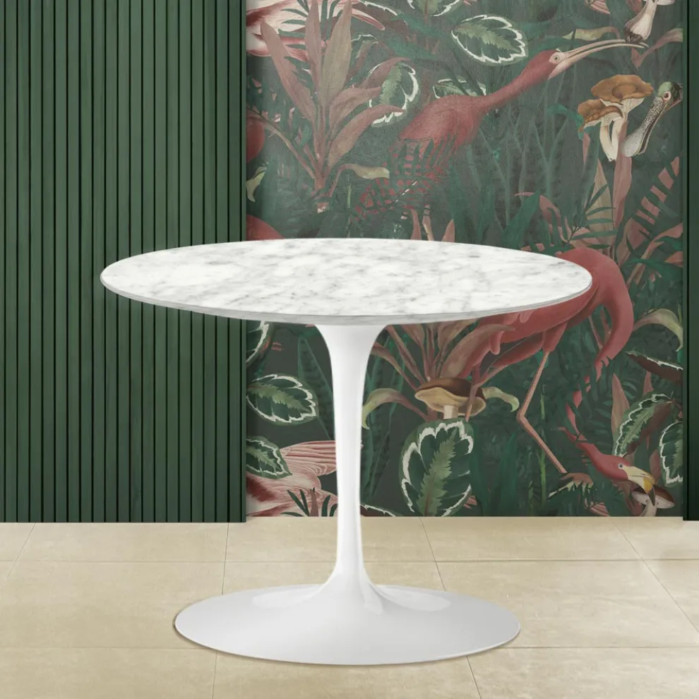 Tulip Saarinen Couchtisch aus Carrara-Marmor, H 41, hergestellt in Italien – Scarlet
