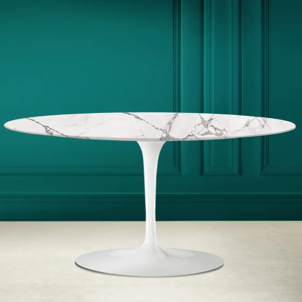 Tulip Saarinen H 41 Ovaler Couchtisch aus unsichtbarer, ausgewählter Keramik, hergestellt in Italien – Scarlet