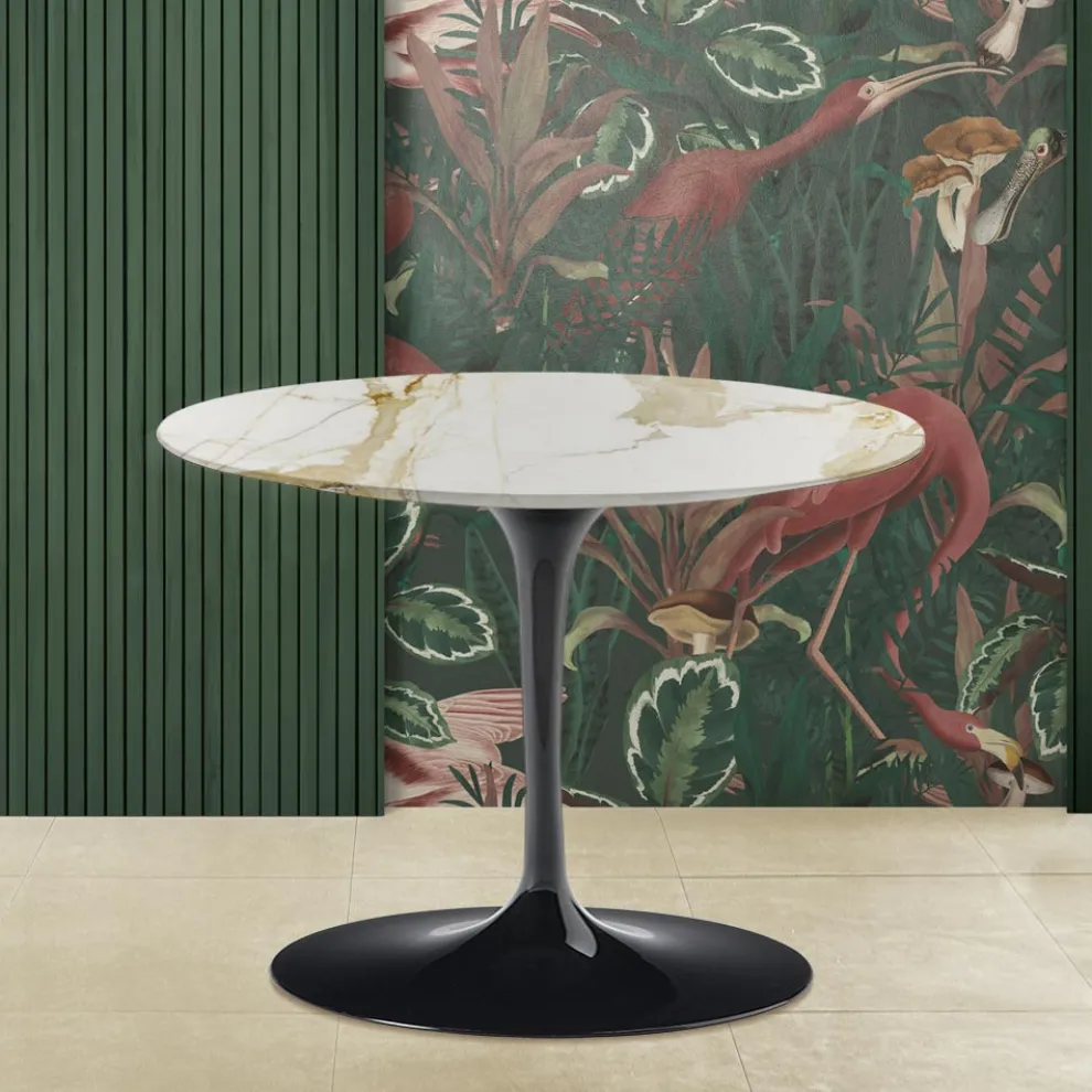 Tulip Saarinen H 41 Couchtisch mit runder Platte aus Calacatta-Goldmarmor – Scarlet