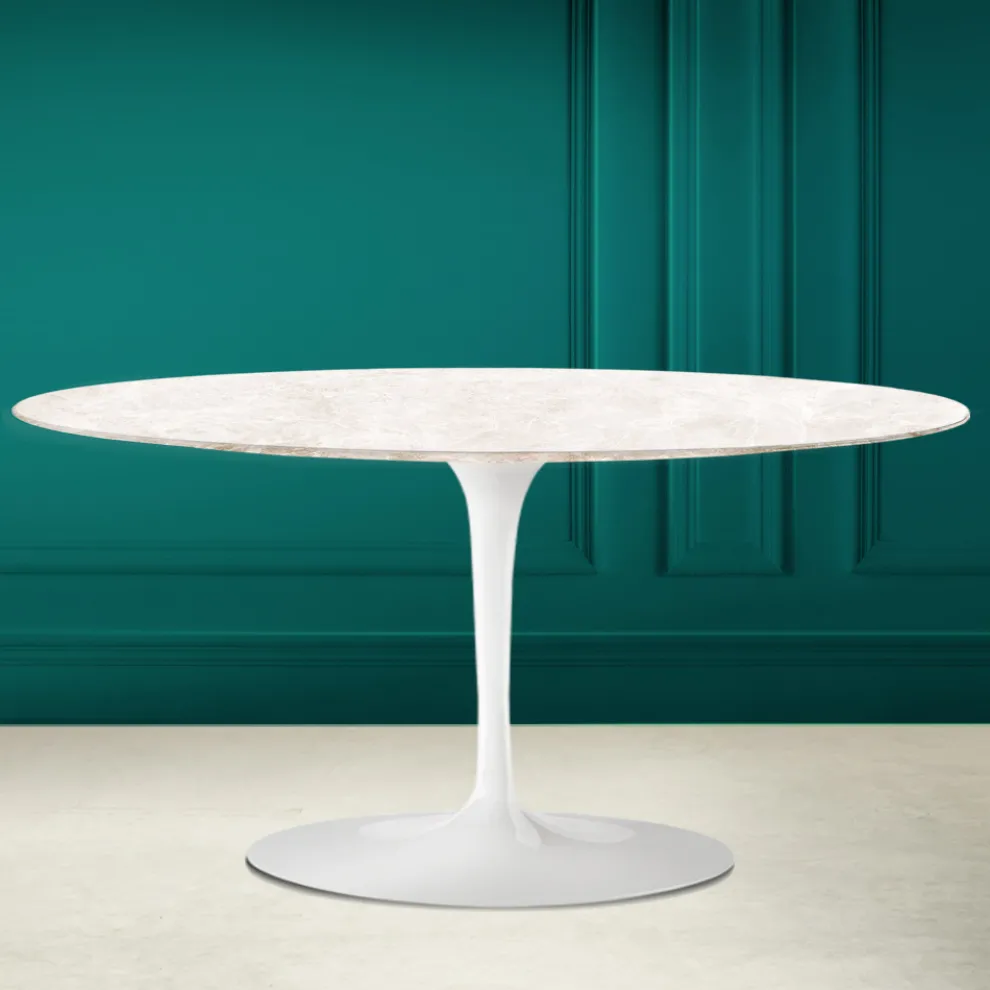 Tulip Saarinen Ovaler Couchtisch H 41 aus Diamantcreme-Keramik, hergestellt in Italien – Scarlet