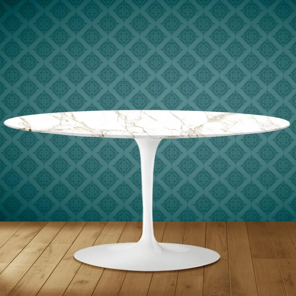 Tulip Saarinen Ovaler Couchtisch H 41 aus Entzo-Keramik, hergestellt in Italien – Scarlet