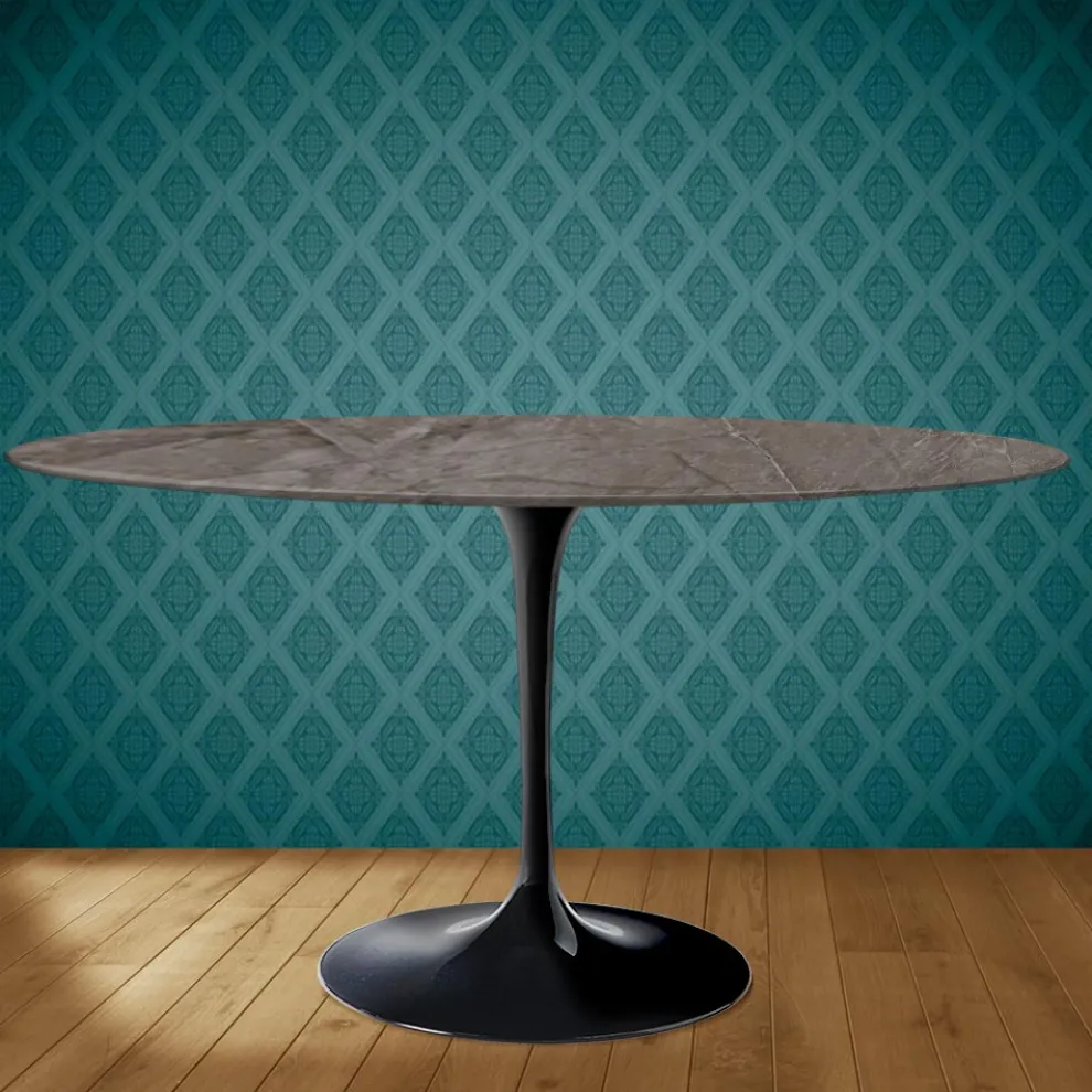 Tulpentisch Eero Saarinen H 74 Oval aus Keramik Kira Made in Italy - Scharlachrot