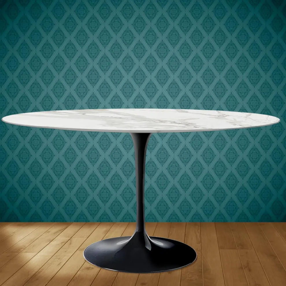 Tulpentisch Eero Saarinen H 74 Oval Keramik Morpheus Made in Italy - Scharlachrot