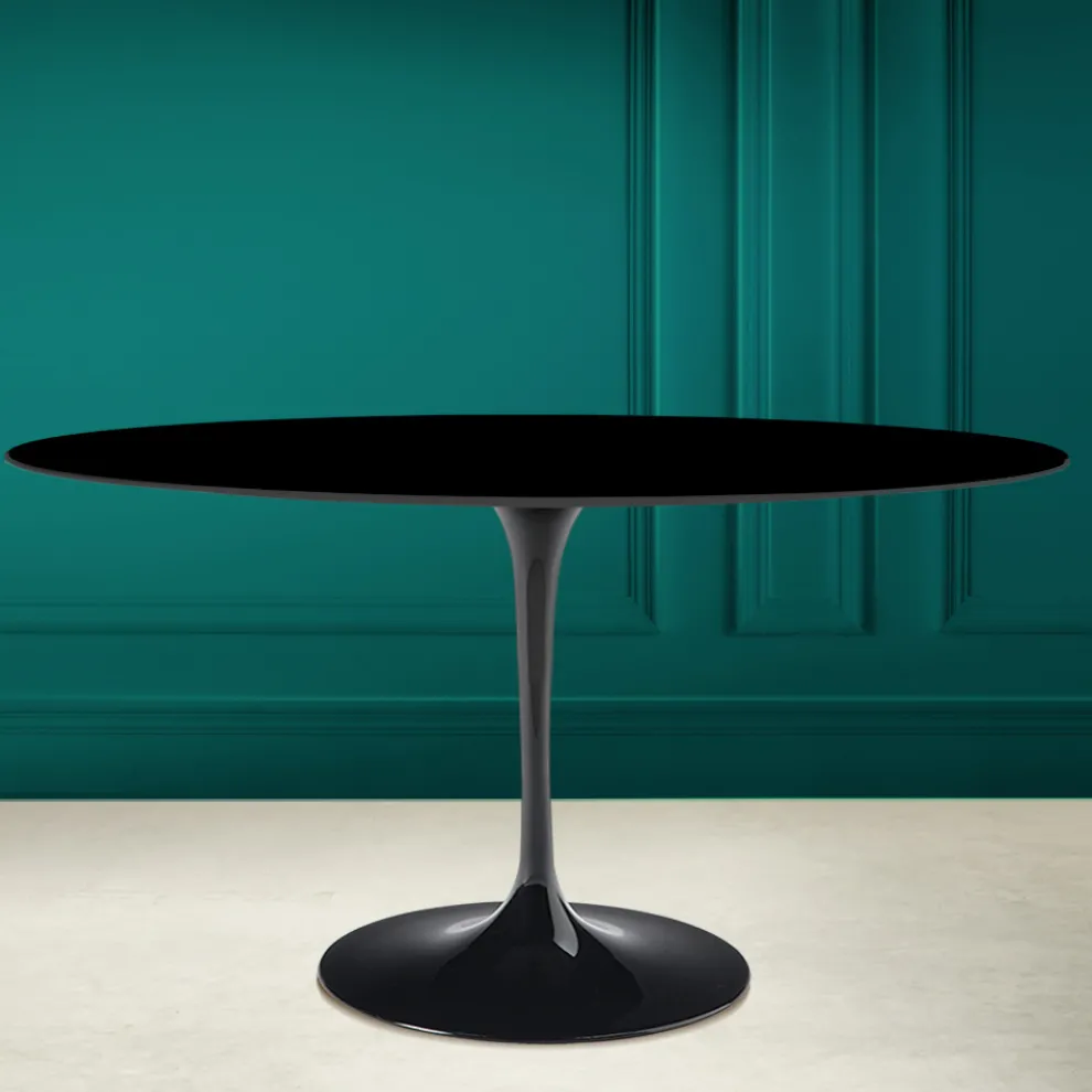 Tulpentisch Eero Saarinen H 74 Oval in absolutem Schwarz Keramik Made in Italy - Scharlachrot