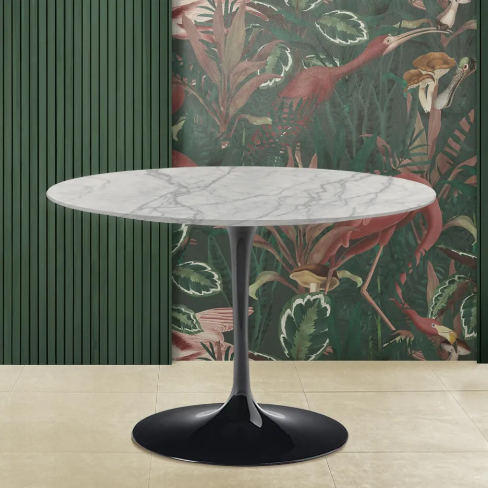 Tulpentisch Eero Saarinen H 74 aus Carrara-Marmor Statuarietto Made in Italy - Scharlachrot