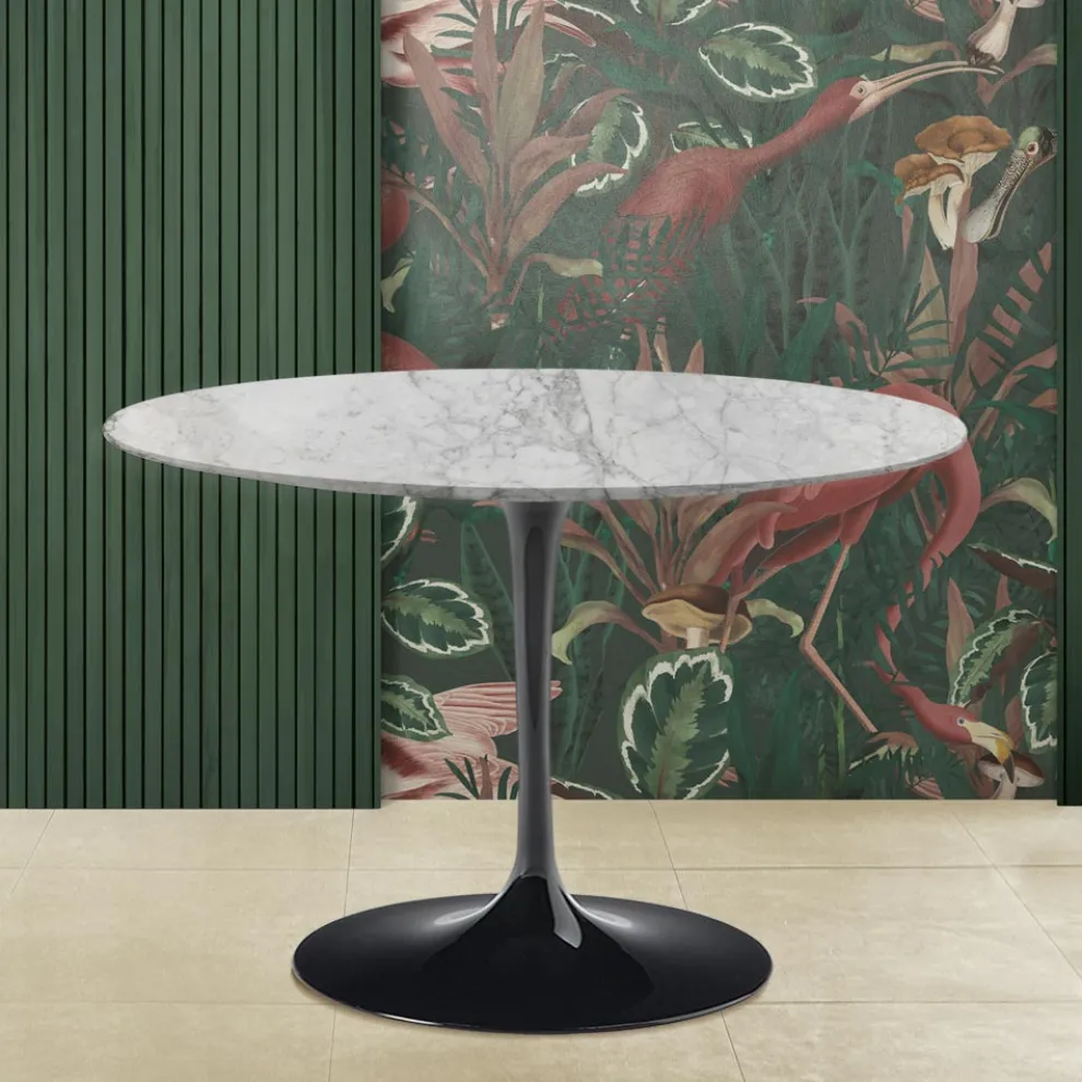 Tulpentisch Saarinen H 74 mit runder Platte aus Arabescato-Marmor Made in Italy - Scharlachrot