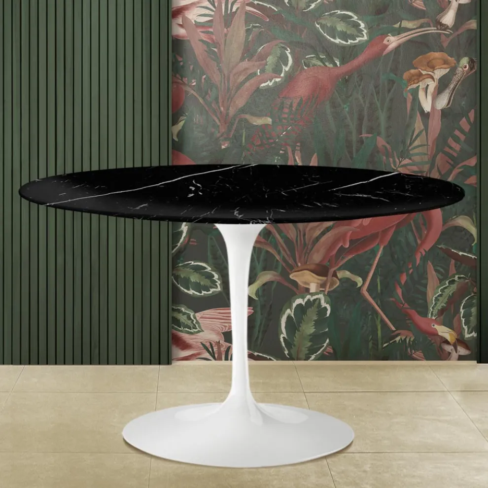 Tulpentisch Saarinen H 74 mit runder Platte aus schwarzem Marquinia-Marmor Made in Italy - Scharlachrot