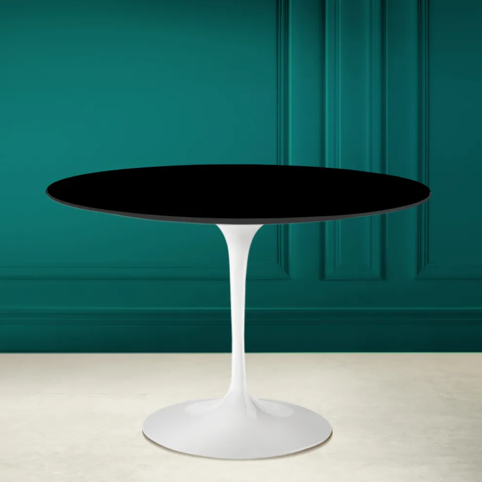 Tulpentisch Saarinen H 73 Rund aus absolut schwarzer Keramik Made in Italy - Scharlachrot