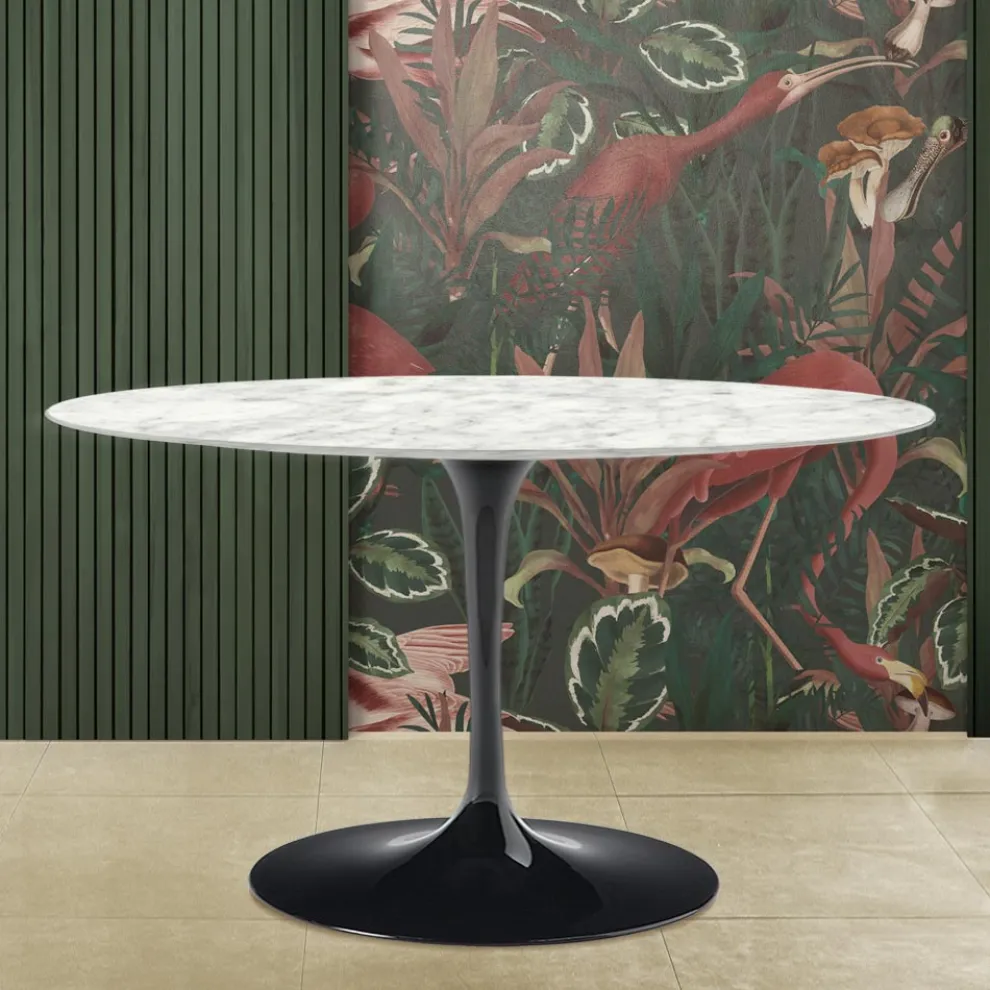 Tulpentisch Saarinen H 74 mit ovaler Platte aus Carrara-Marmor Made in Italy - Scharlachrot