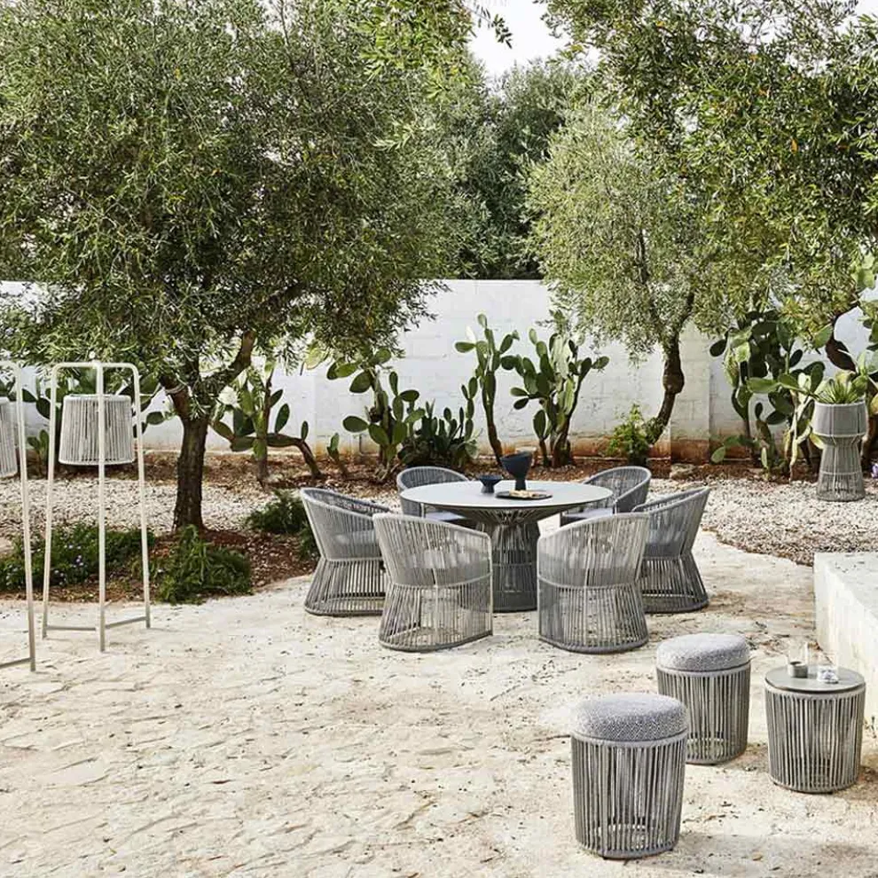 Gartenhocker mit Aluminium und Flechtkorb - Tibidabo von Varaschin