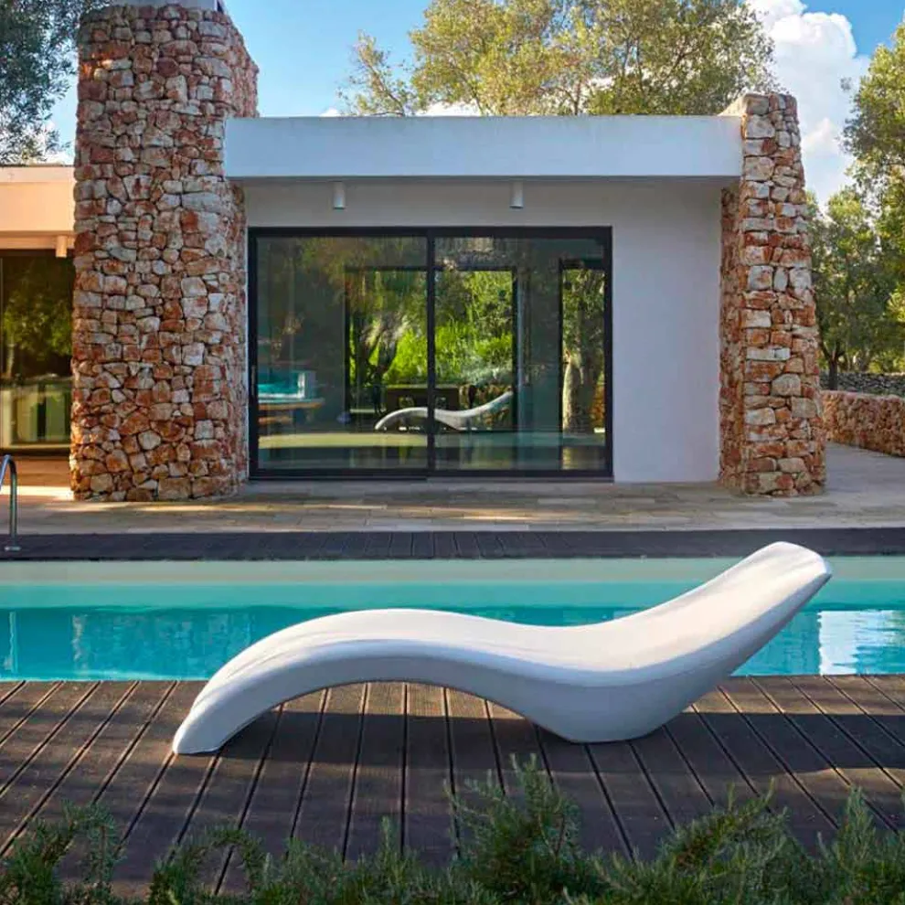 Modernes Design Chaiselongue aus farbigem Polyethylen - Cloe von Myyour