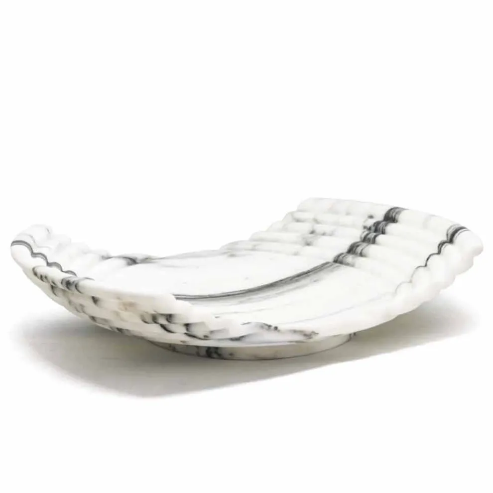 Gebogenes dekoratives Tablett aus Arabescato-Marmor Made in Italy - Clifton