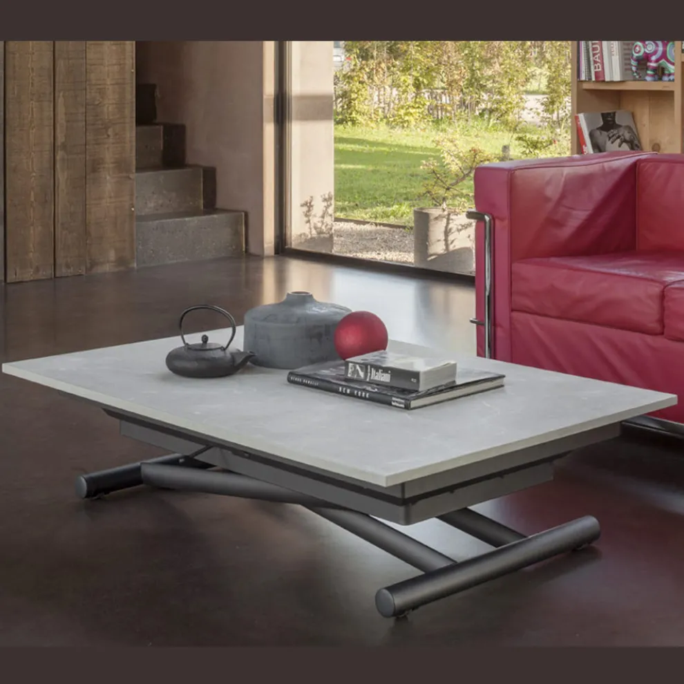 Verwandelbarer Couchtisch mit verstellbarer Höhe bis zu 82 cm, hergestellt in Italien – Rad