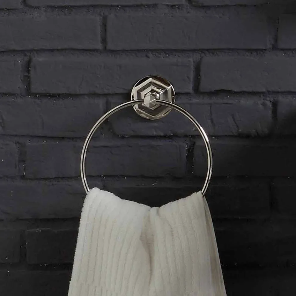 Vintage Badezimmermöbel Komposition mit Waschbecken auf Metall Beauty Struktur