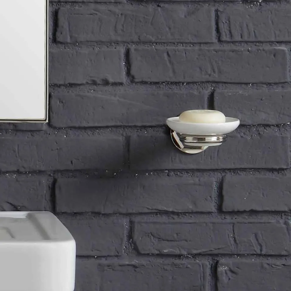 Vintage Badezimmermöbel Komposition mit Waschbecken auf Metall Beauty Struktur