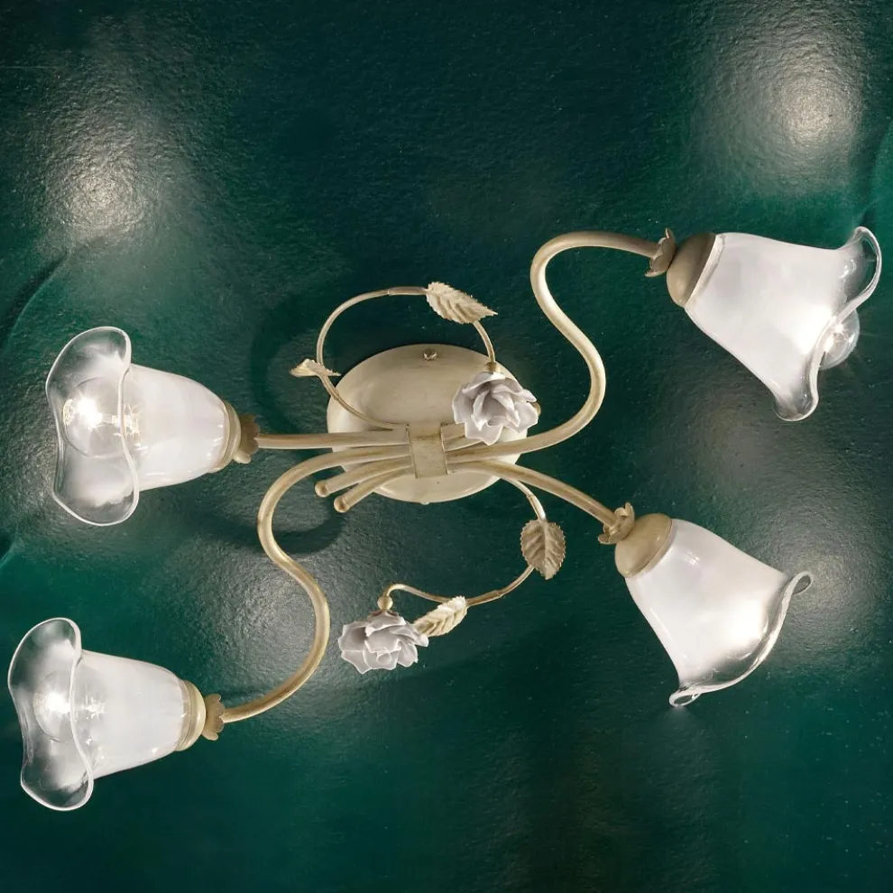 Vintage Deckenlampe 3 oder 4 Lichter aus Eisen, Glas und Keramikrosen - Siena