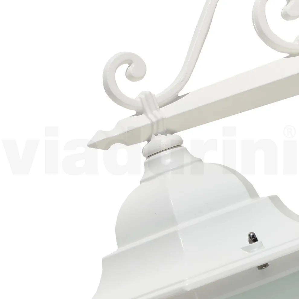 Vintage-Außenwandleuchte aus weißem Aluminium, hergestellt in Italien – Terella