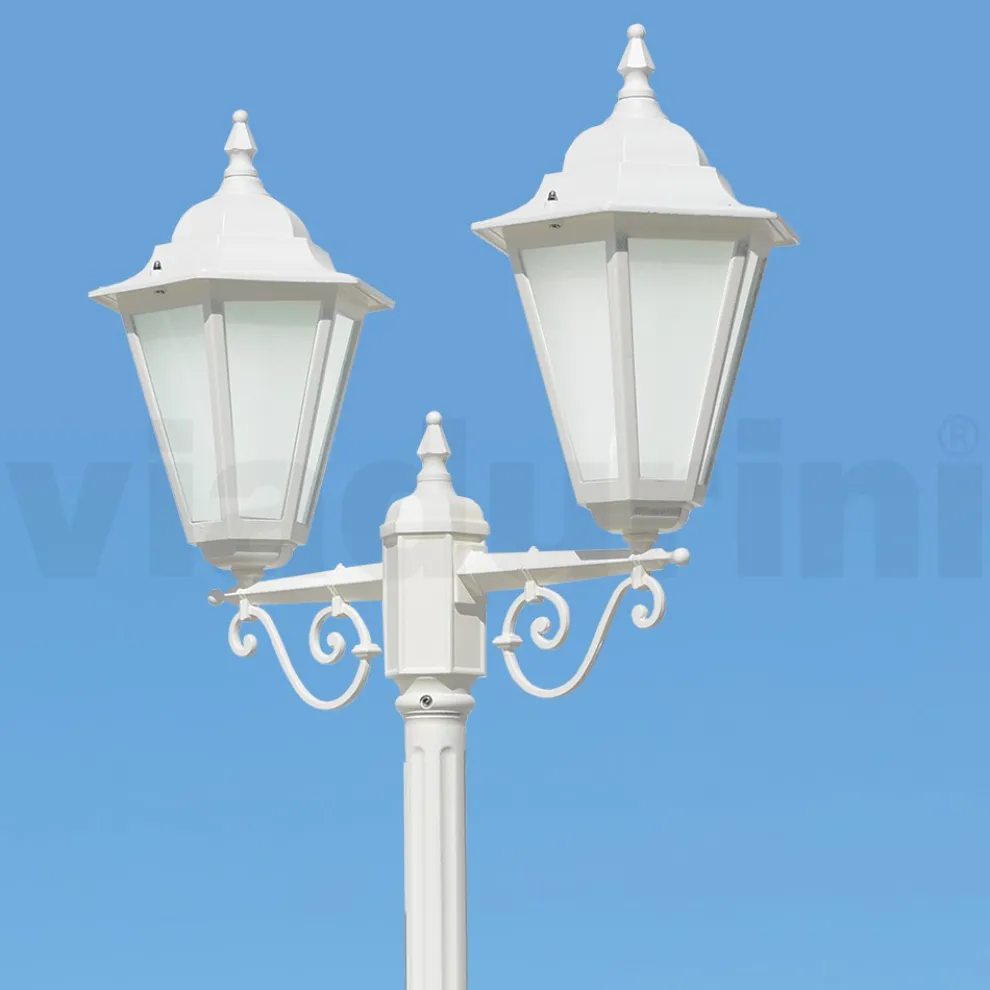 Vintage-Lampe mit 2 Lichtern aus weißem Aluminium, hergestellt in Italien – Terella