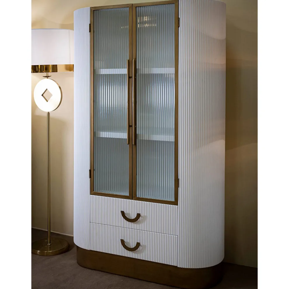 Vitrine aus Holz mit Aufsatz und abgerundeten Einsätzen mit 2 Türen und 2 Schubladen - Rachel