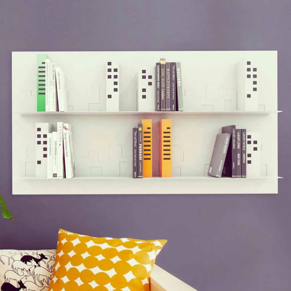 Wand Bücherschrank vom Design Maße 130x70 Mabele, modell Skyline, handgefertigt