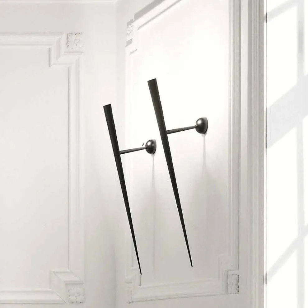 Wandleuchte aus lackiertem Metall mit integrierter LED Made in Italy - Throne