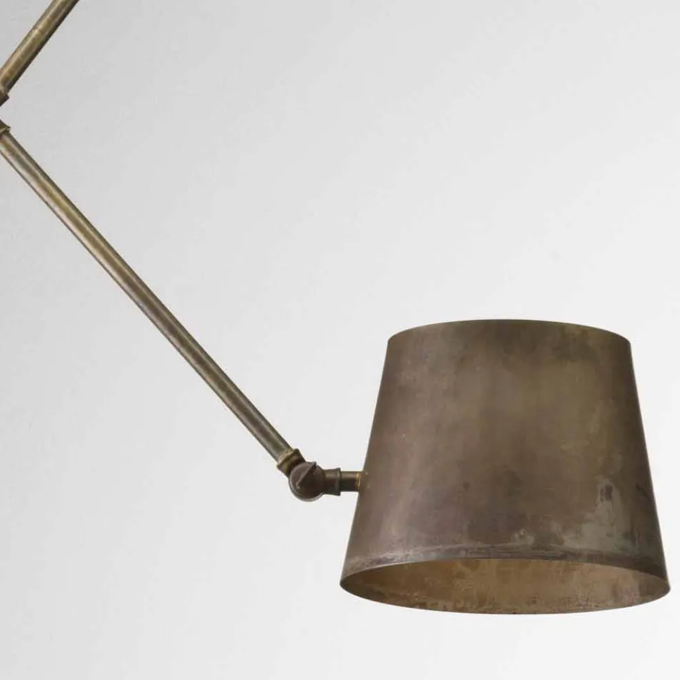 Wandleuchter Reporter im Industrie Design mit Schwenkarm