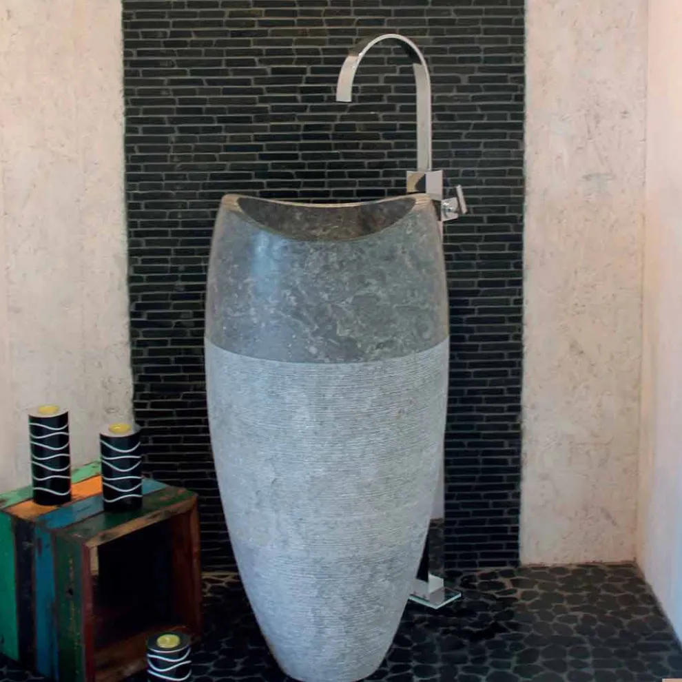 Waschbecken Stanwaschebcken Sockel aus grauen Naturstein Gili Design