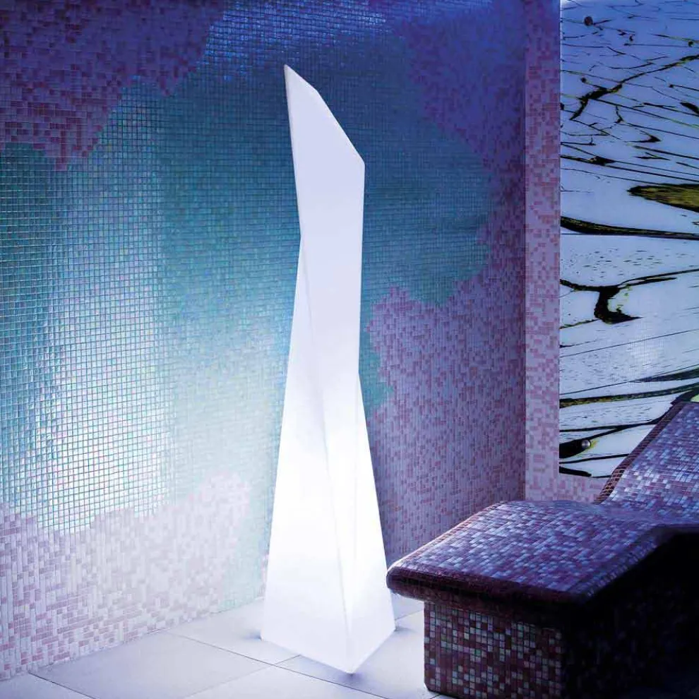 Weiße prismenförmige Außenlampe Slide Manhattan, hergestellt in Italien