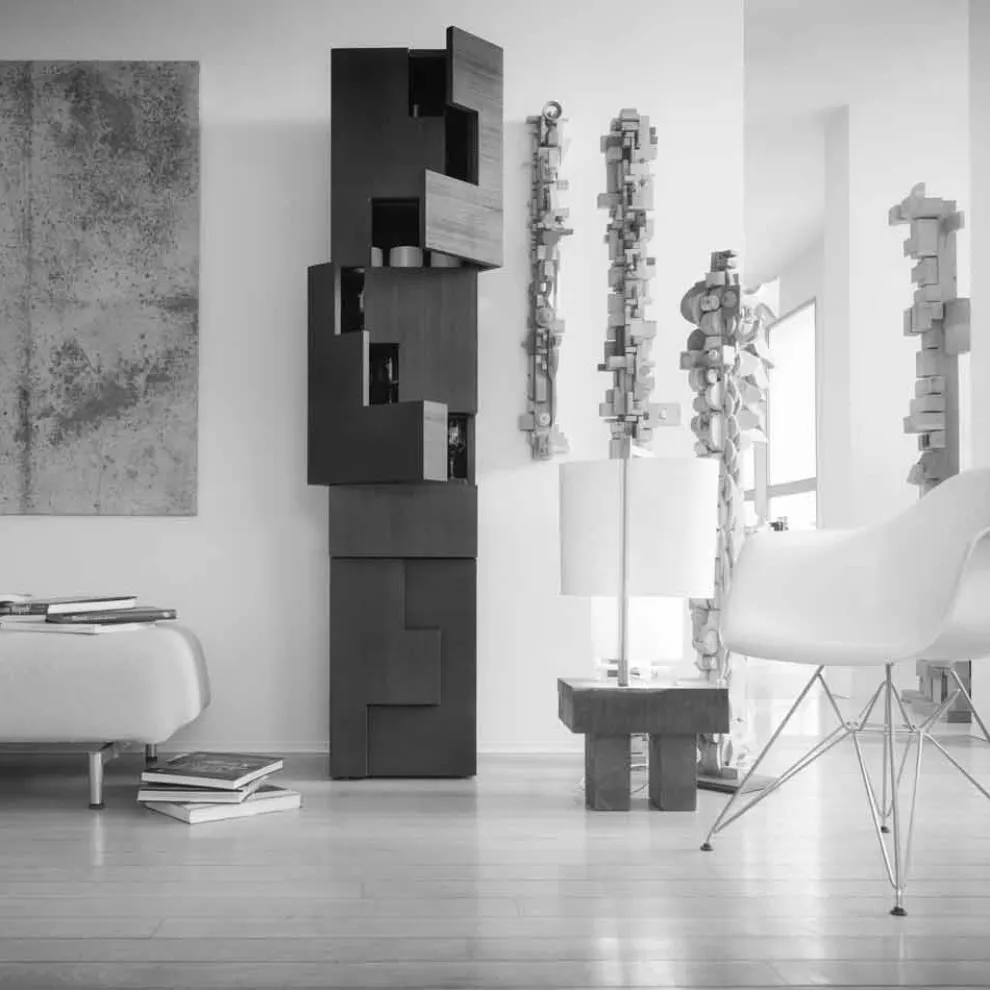 Wertvoller Hochschrank aus Thermoholz n Lärche 3 Türen und 1 Schublade