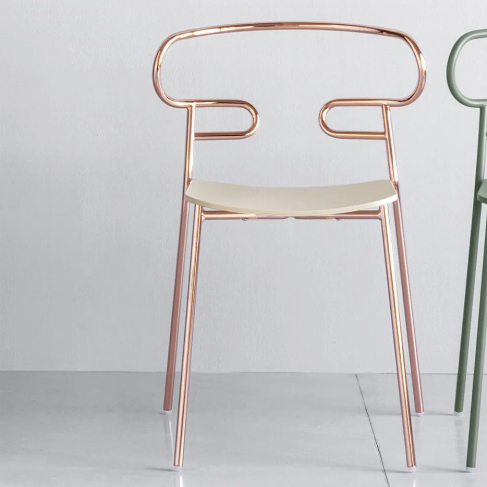 Wertvoller stapelbarer Stuhl aus Metall und Esche Made in Italy, 2 Stück - Trosa