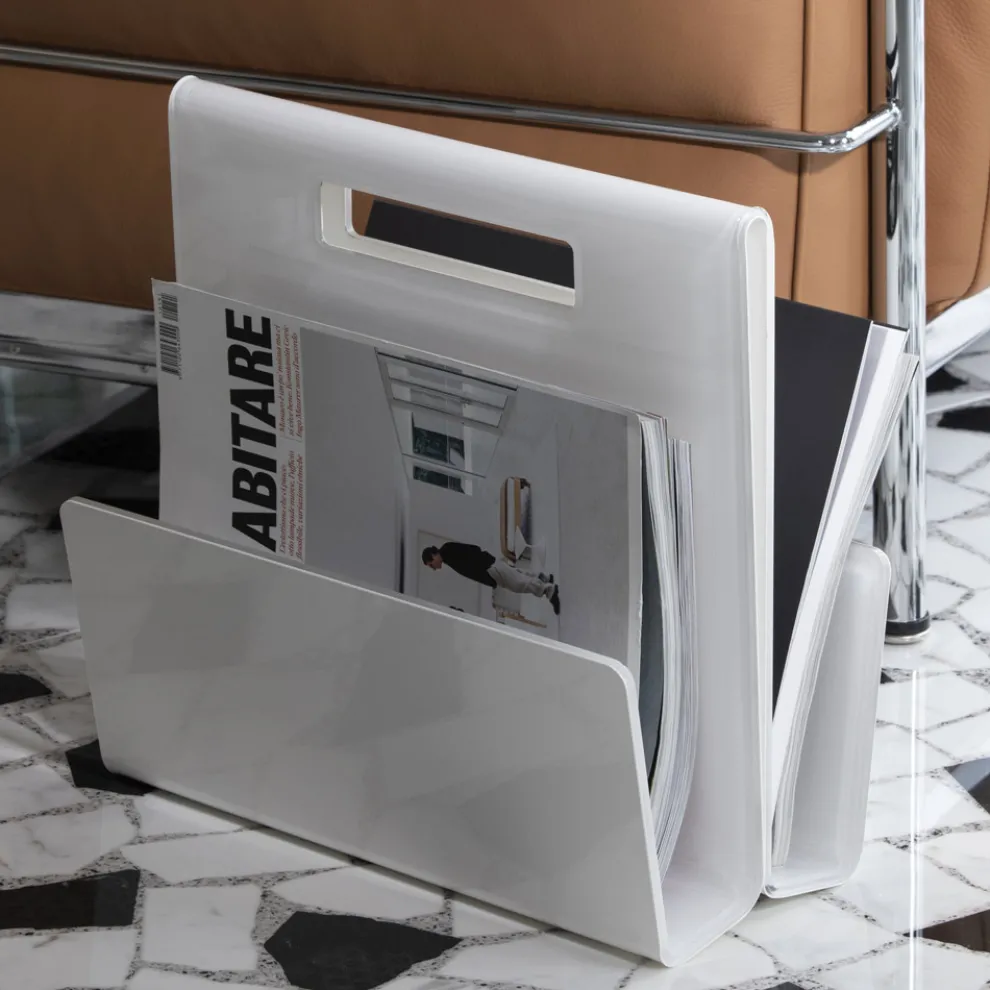 Wohnzimmer Zeitschriftenständer aus farbigem Acrylglas Made in Italy - Osafo