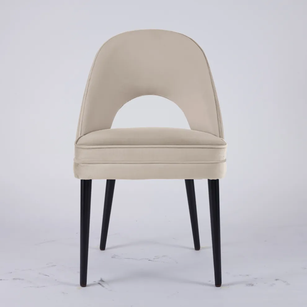 Wohnzimmersessel in verschiedenen Stoffen mit Holzschale - Edgar