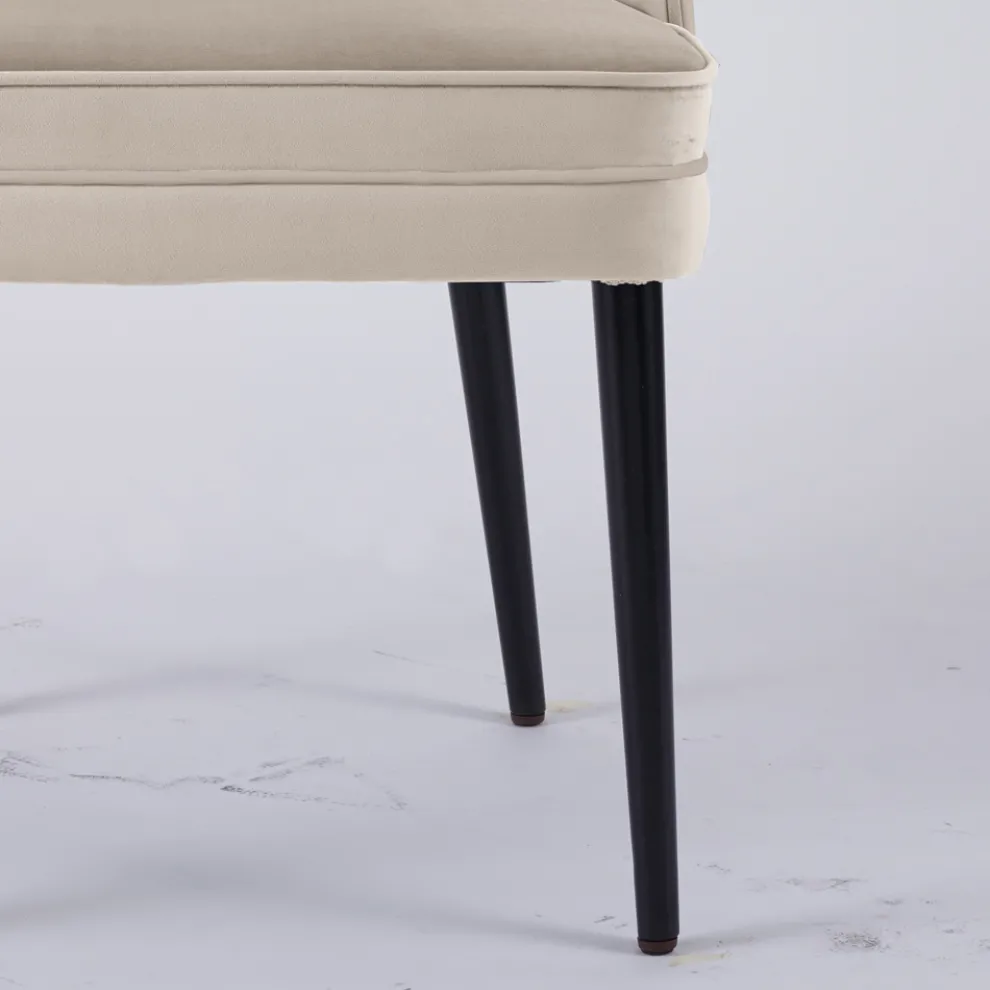 Wohnzimmersessel in verschiedenen Stoffen mit Holzschale - Edgar