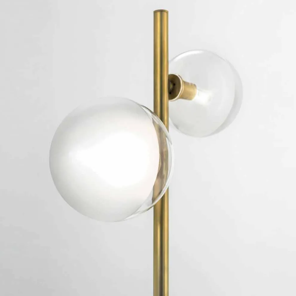 Wohnzimmer-Stehlampe mit 2 Lichtern aus natürlichem Messing und Glas - Molecola von Il Fanale