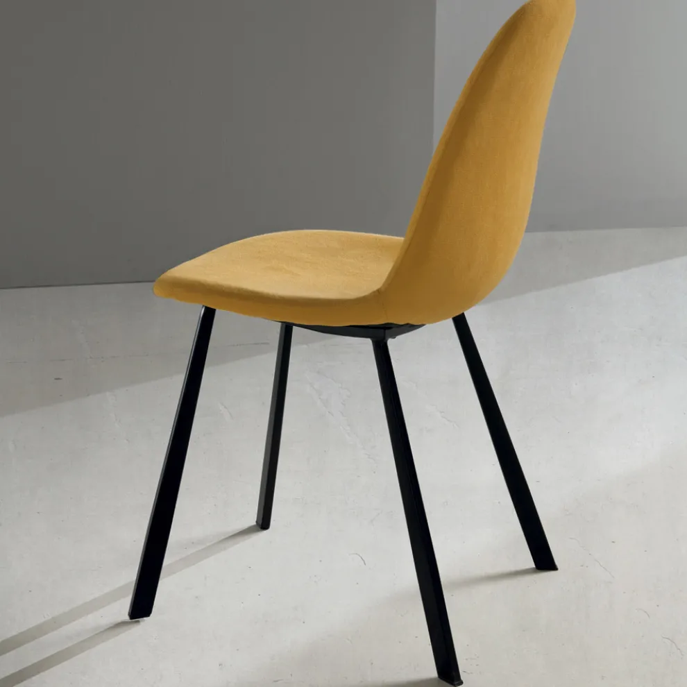 Wohnzimmerstuhl aus farbigem Stoff mit 4-teiliger Polsterung - Hulk