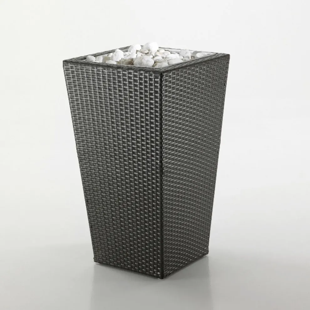 Blumentopfhalter für den Außenbereich aus handgewebtem Polyrattan - Experia