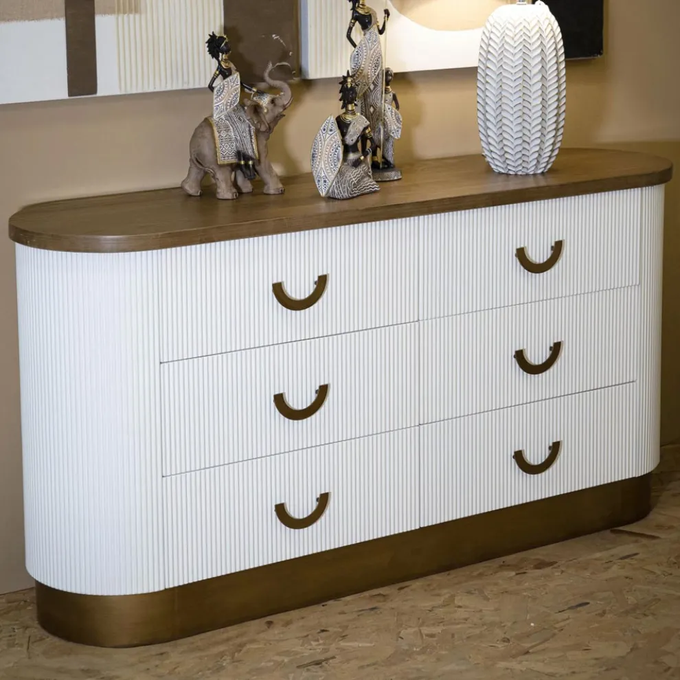 Mit Relieflinien verzierte Holzkommode mit 6 Schubladen - Rachel