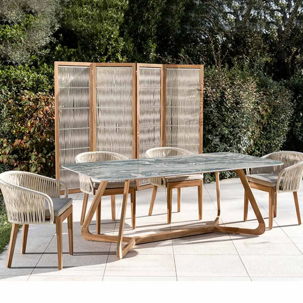 Gartentisch mit Holzsockel und ikonischer Cyprus-Keramikplatte - Infinity