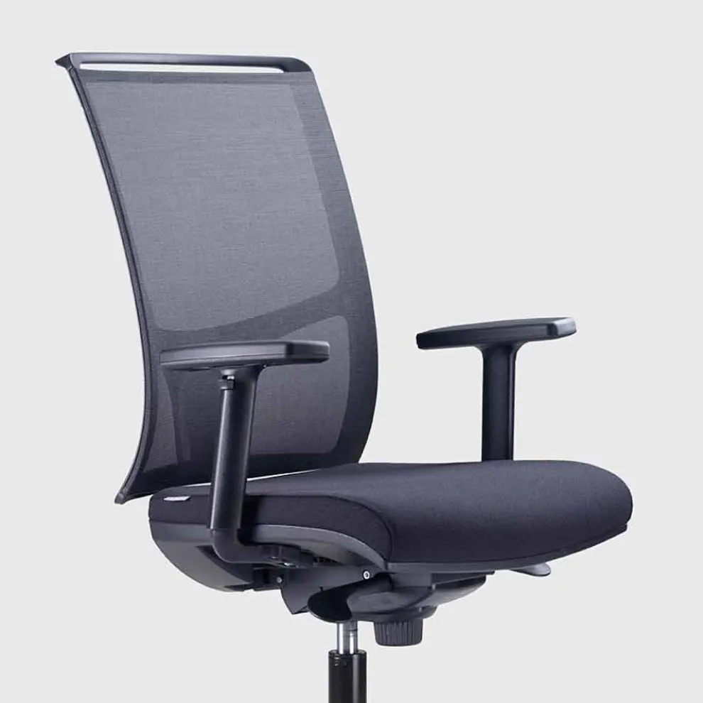 Semidirektionaler Bürostuhl aus Tecnorete und schwarzem Stoff - Vespasiano