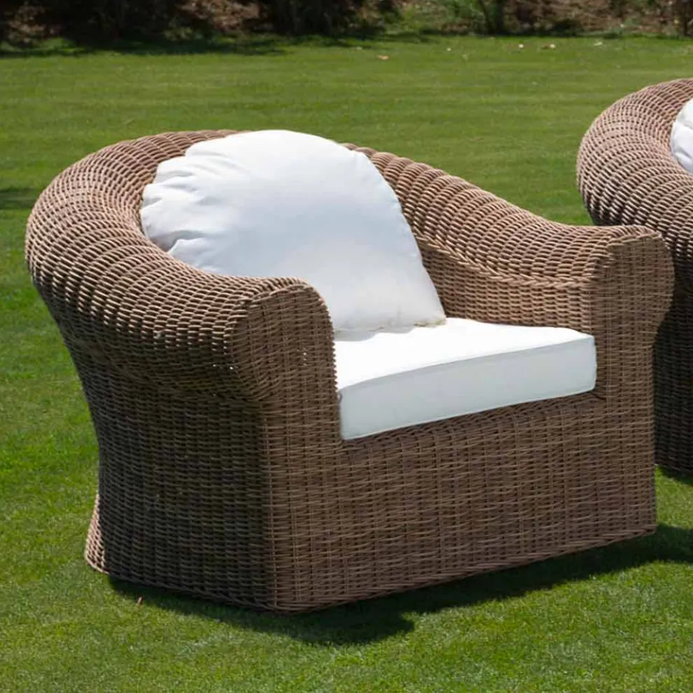 Outdoor-Sessel aus gewebtem synthetischem Rattan und weißem oder Ecru-Stoff - Yves